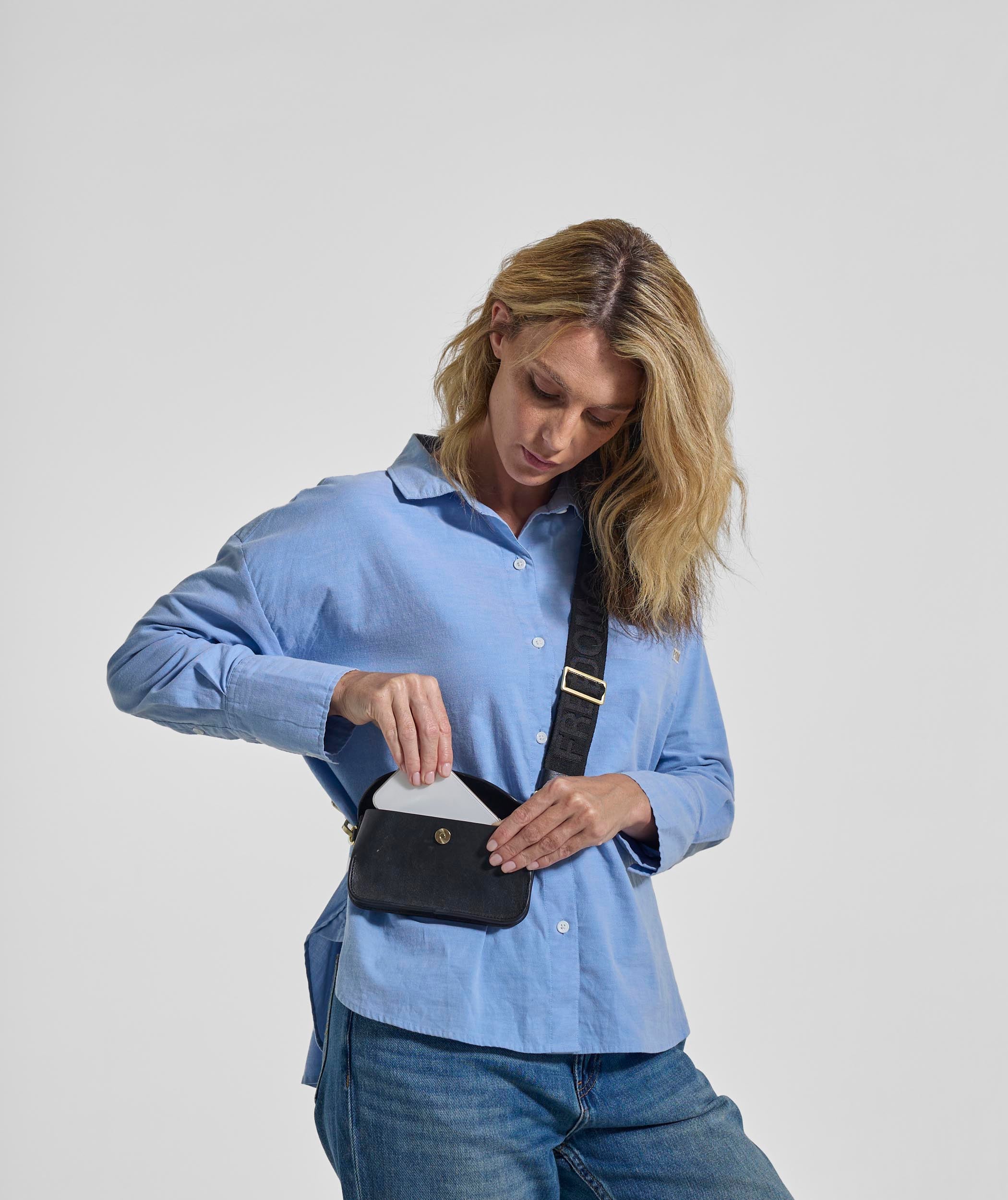 Anna Cellphone Crossbody - Black