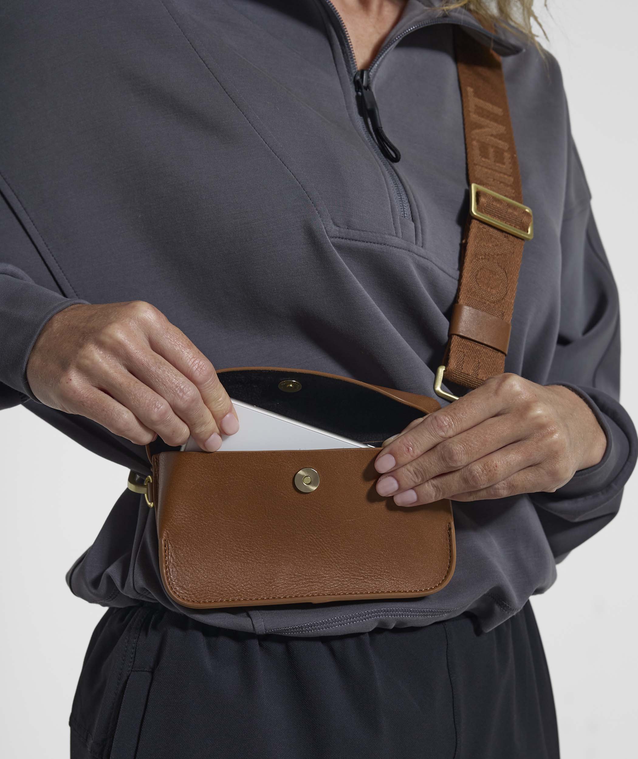 Anna Cellphone Crossbody - Pecan