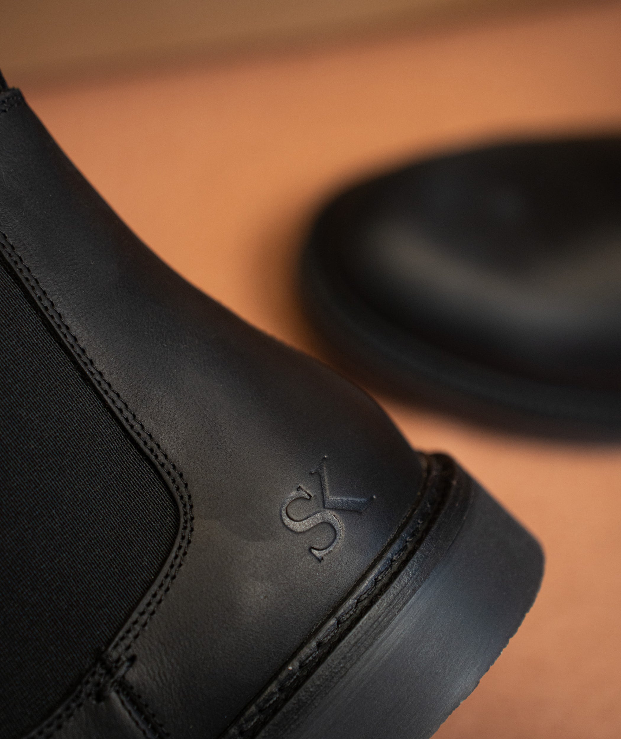 Mens Kolisi Chelsea Boot - Black