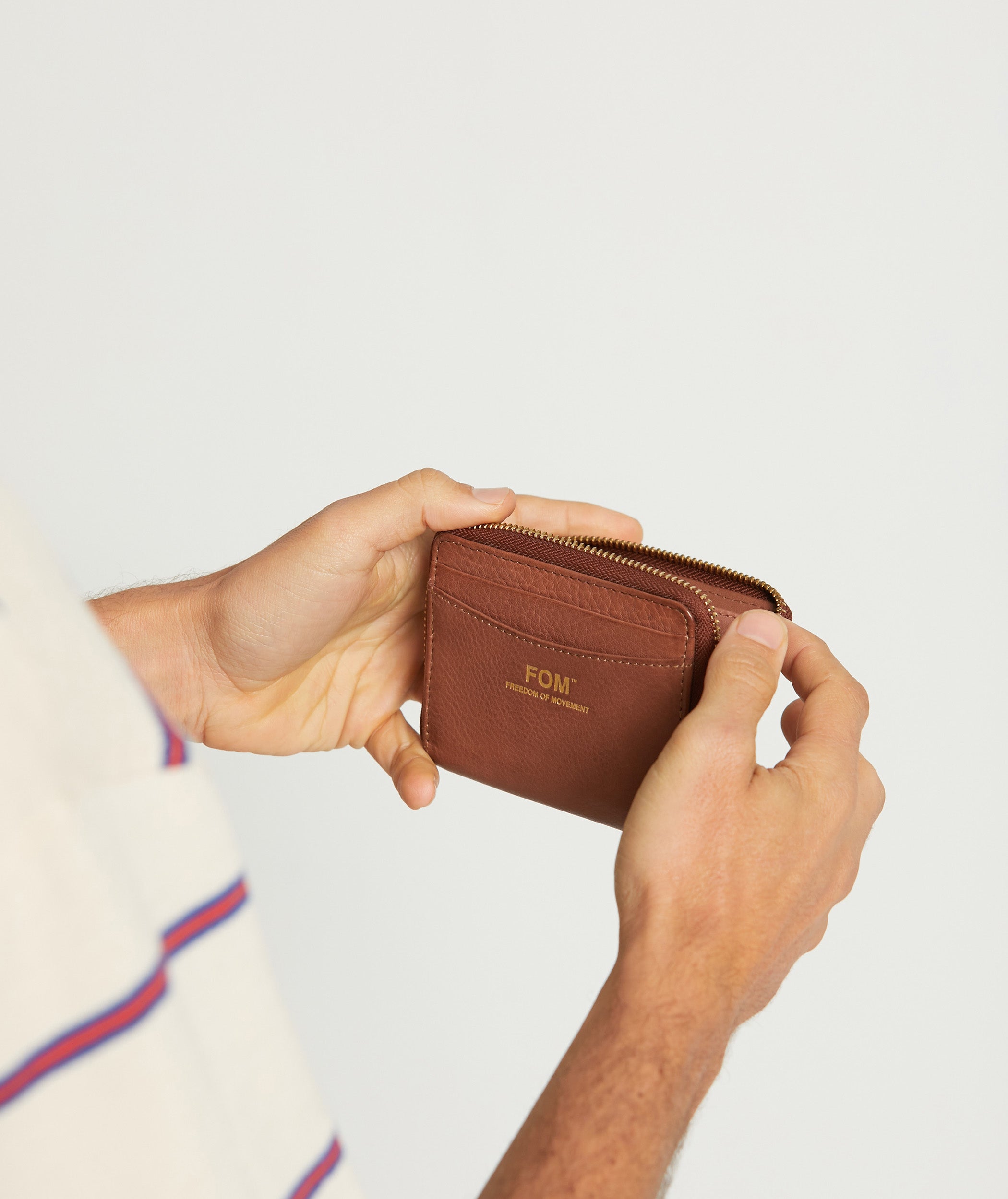 Zip-Around Card Holder - Chestnut