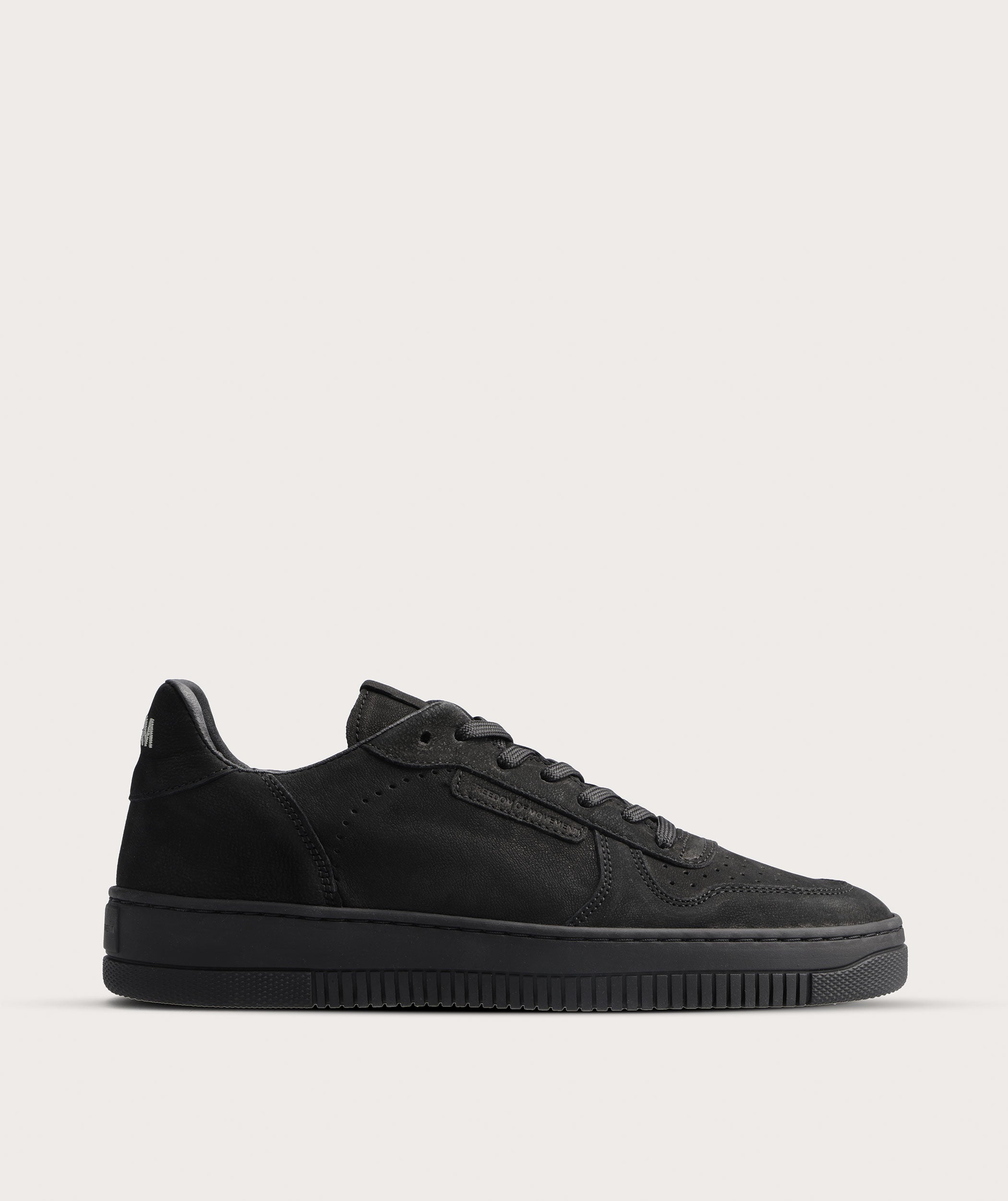 FOM Damen Sneaker Triple Black