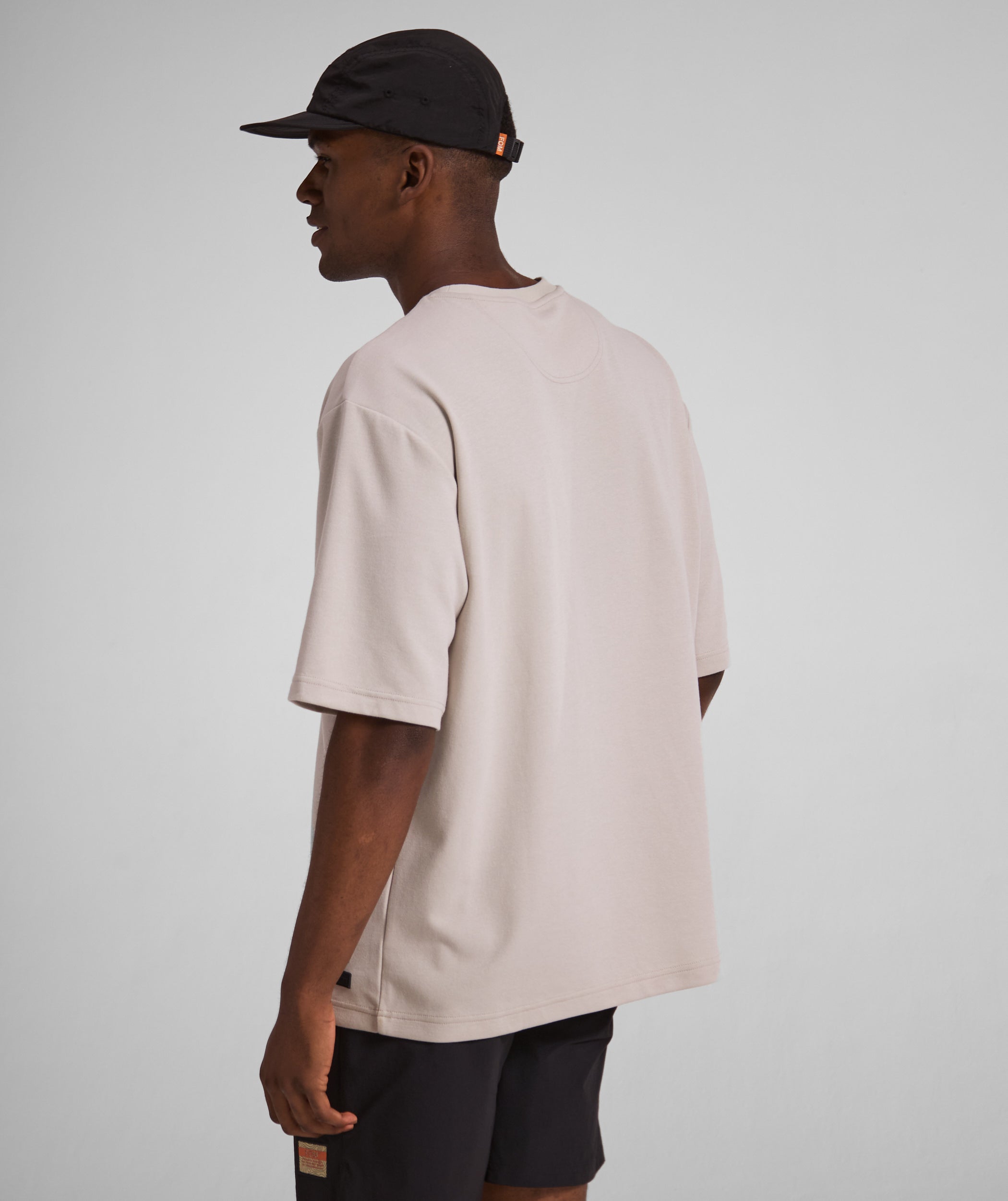 Mens FreeMotion Interlock Tee- Ecru