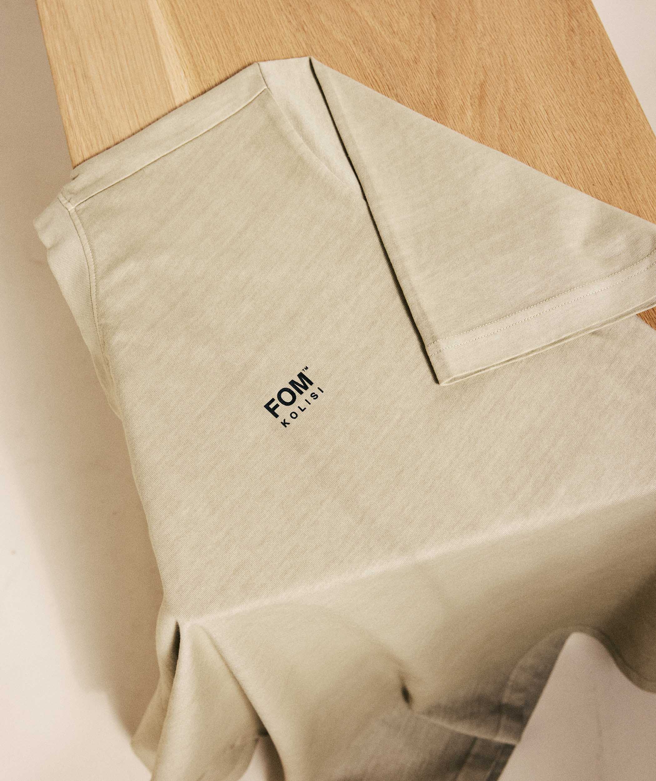 FOM x Kolisi Herren T-Shirt - Stein