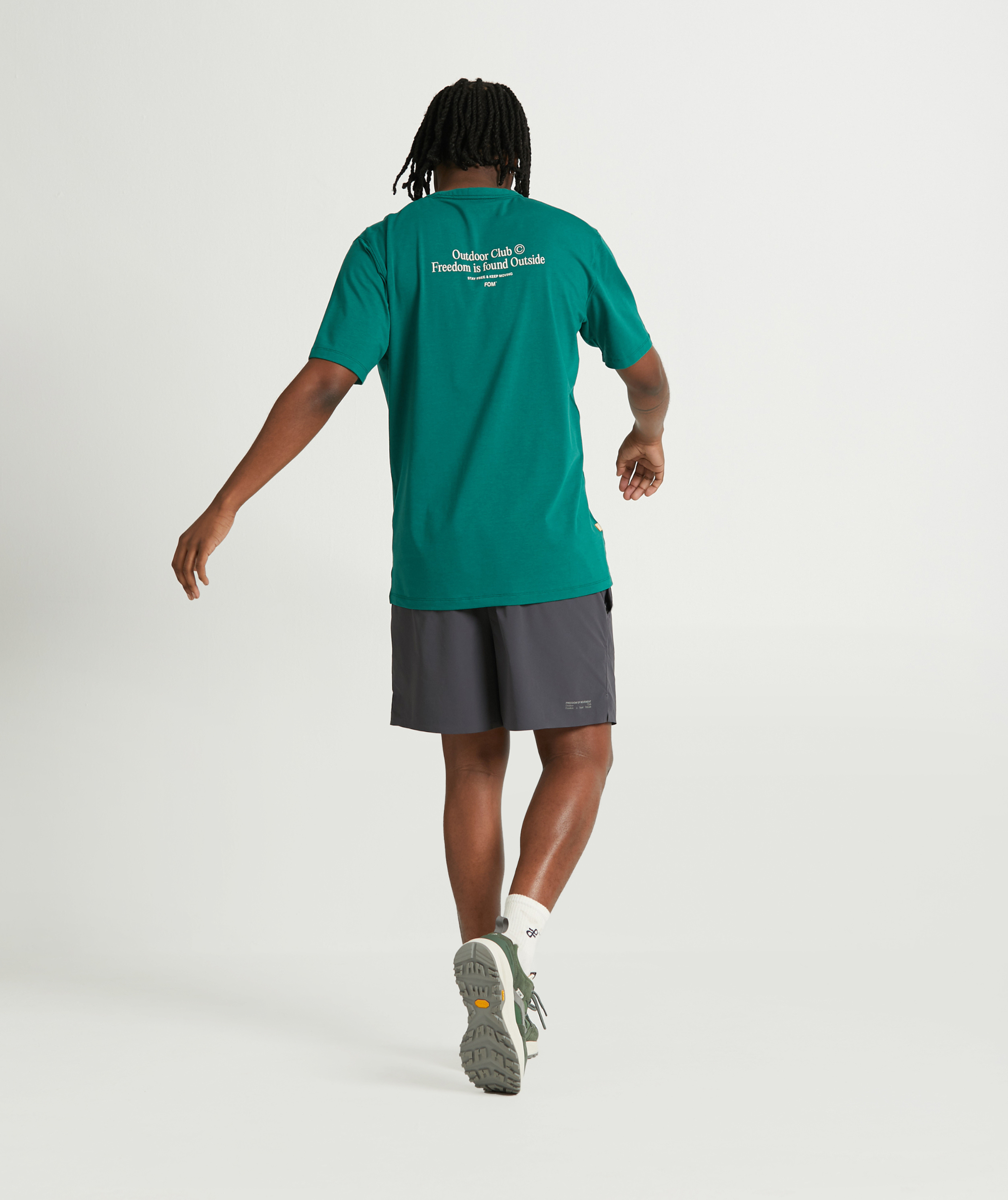 Mens Outdoor Versatile Tee - Green Wilderness