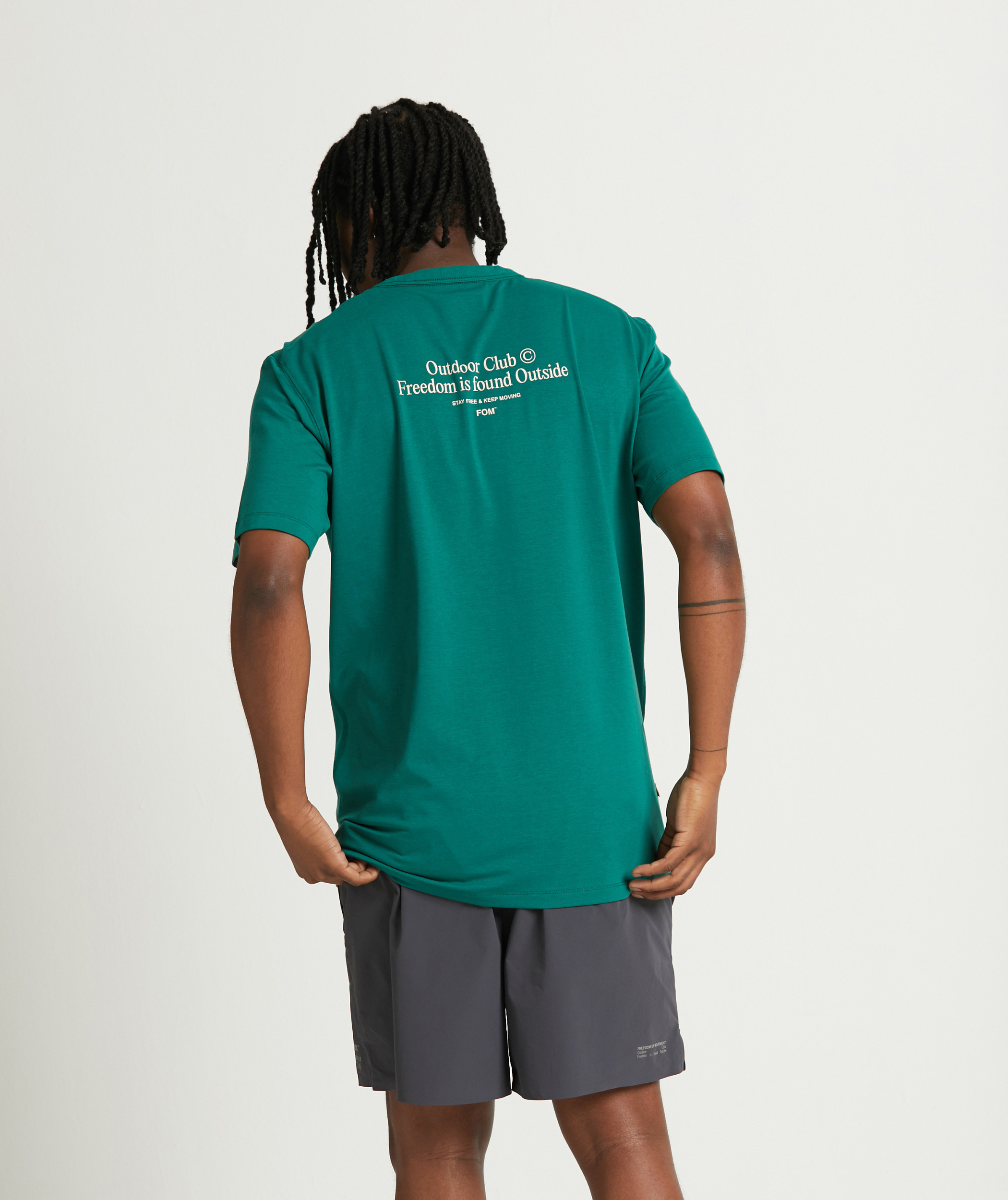 Mens Outdoor Versatile Tee - Green Wilderness