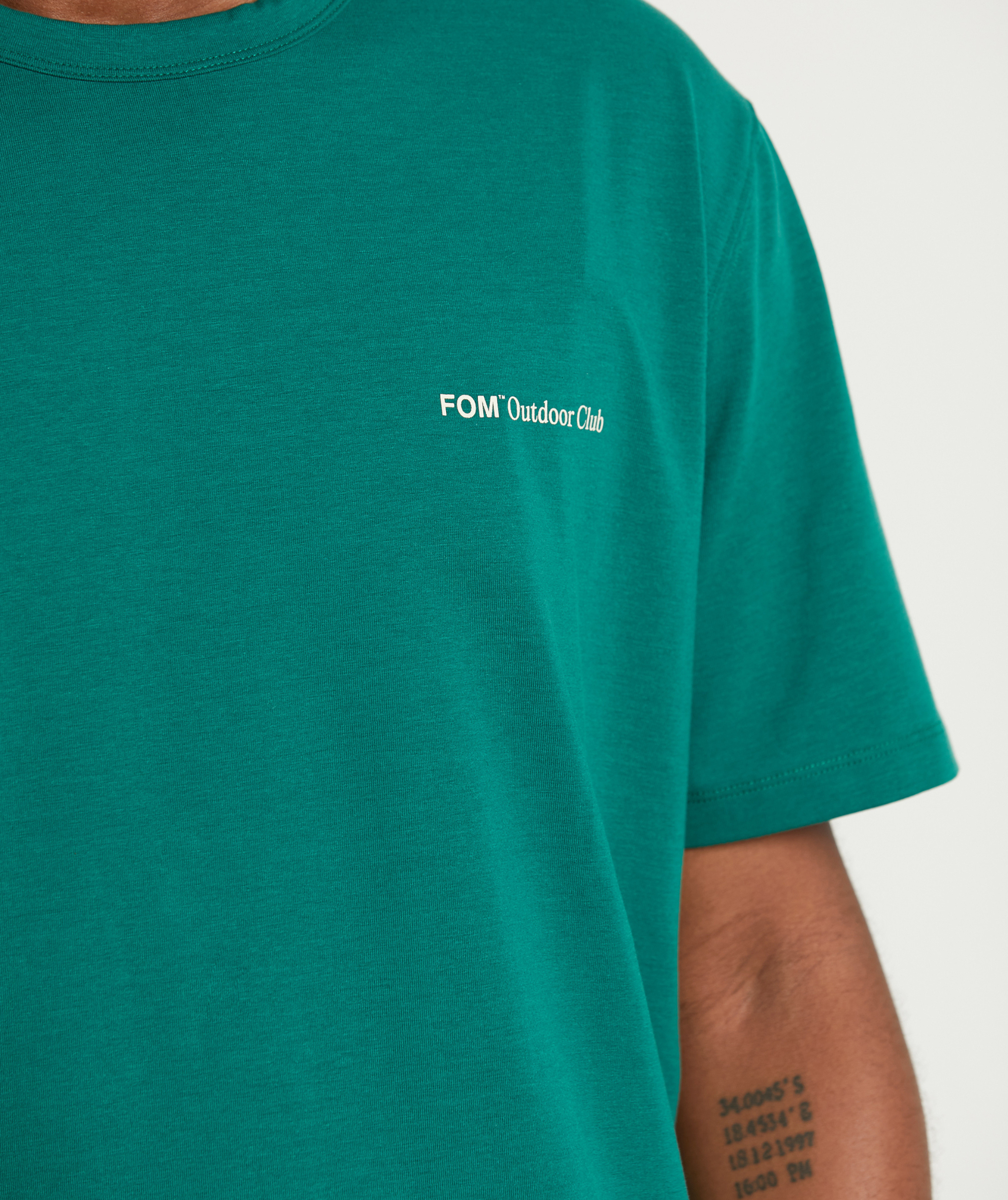 Mens Outdoor Versatile Tee - Green Wilderness