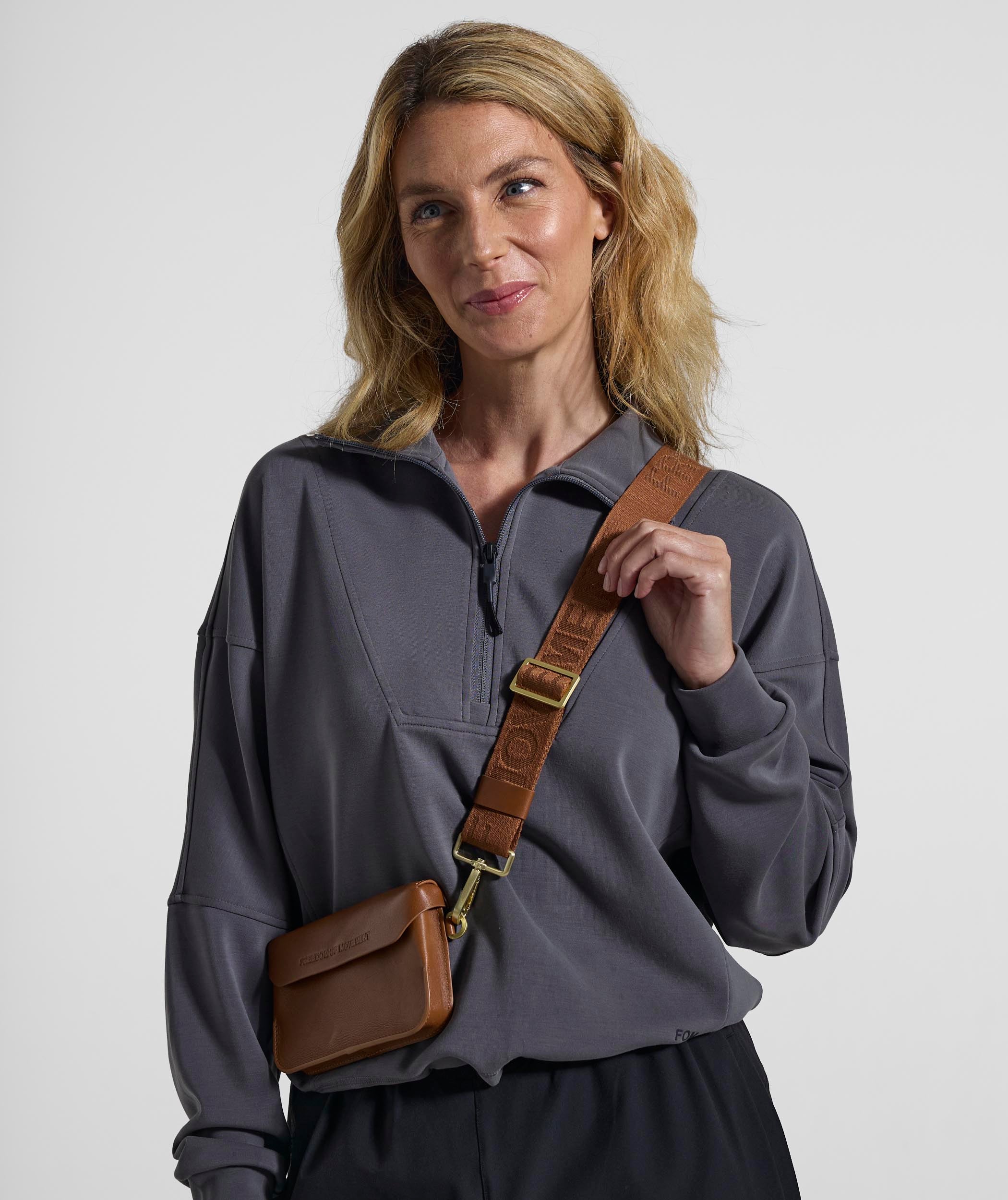 Anna Cellphone Crossbody - Pecan