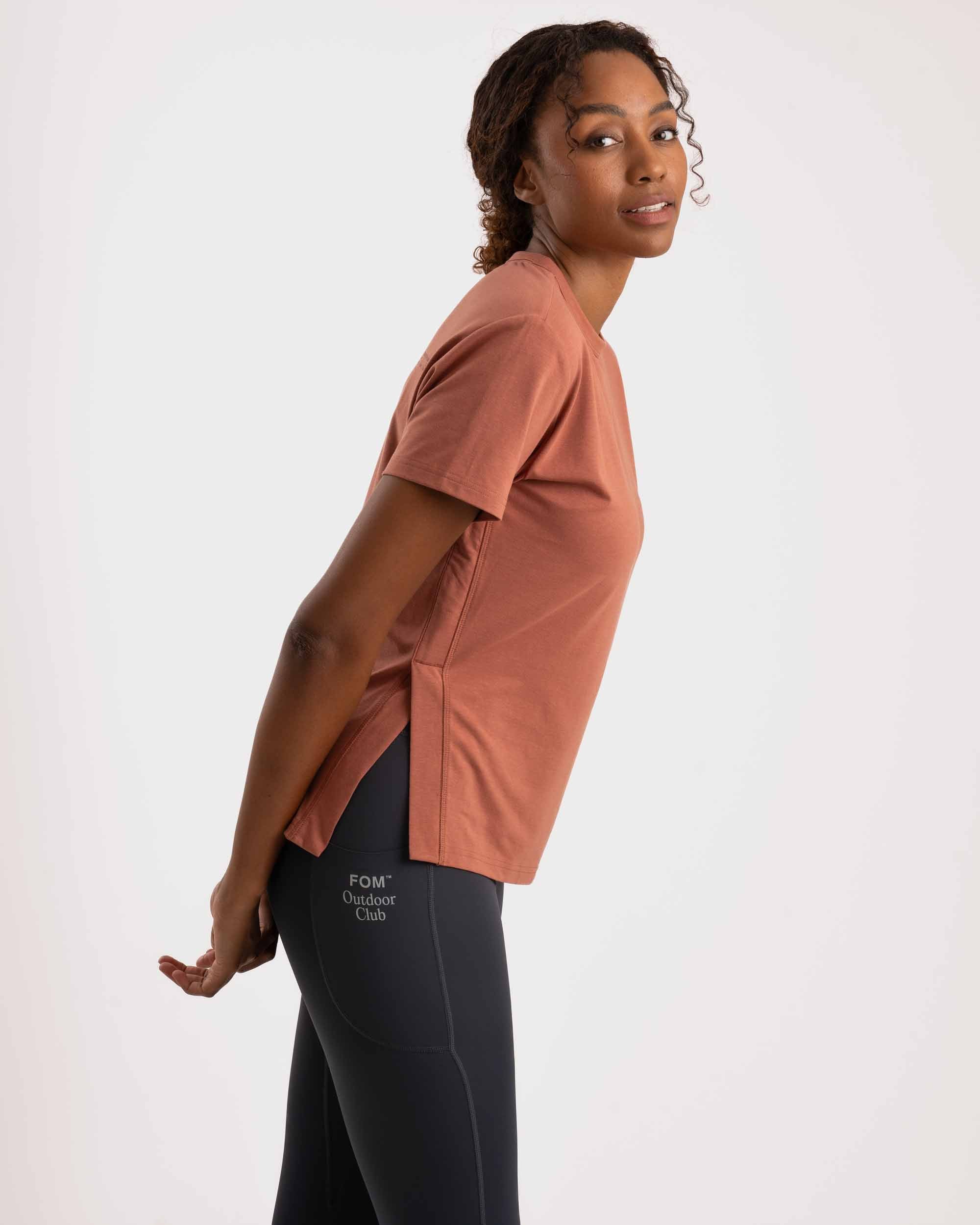 Vielseitiges Outdoor-T-Shirt für Damen - Clay