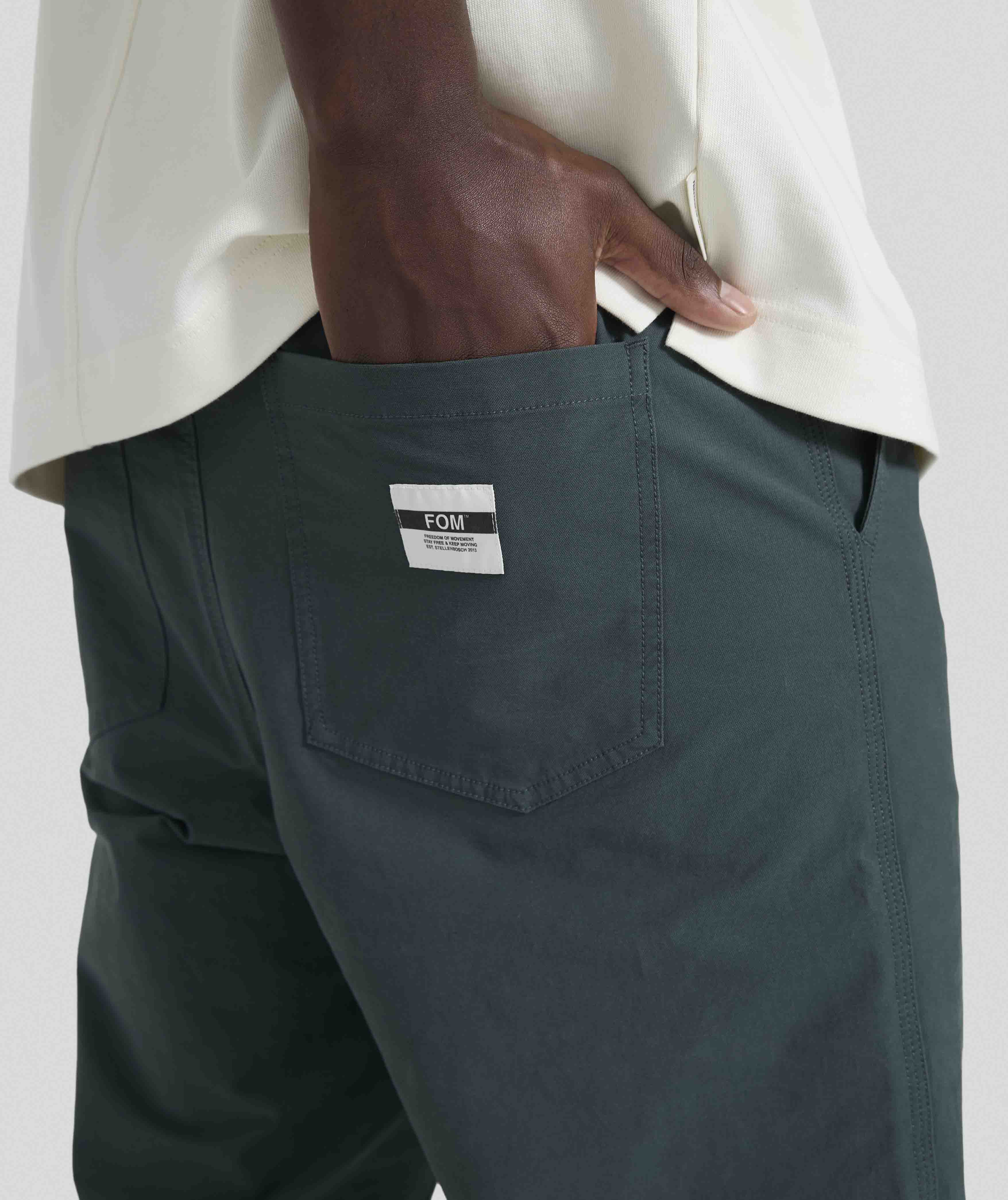 Mens FreeMotion Jogger - Green