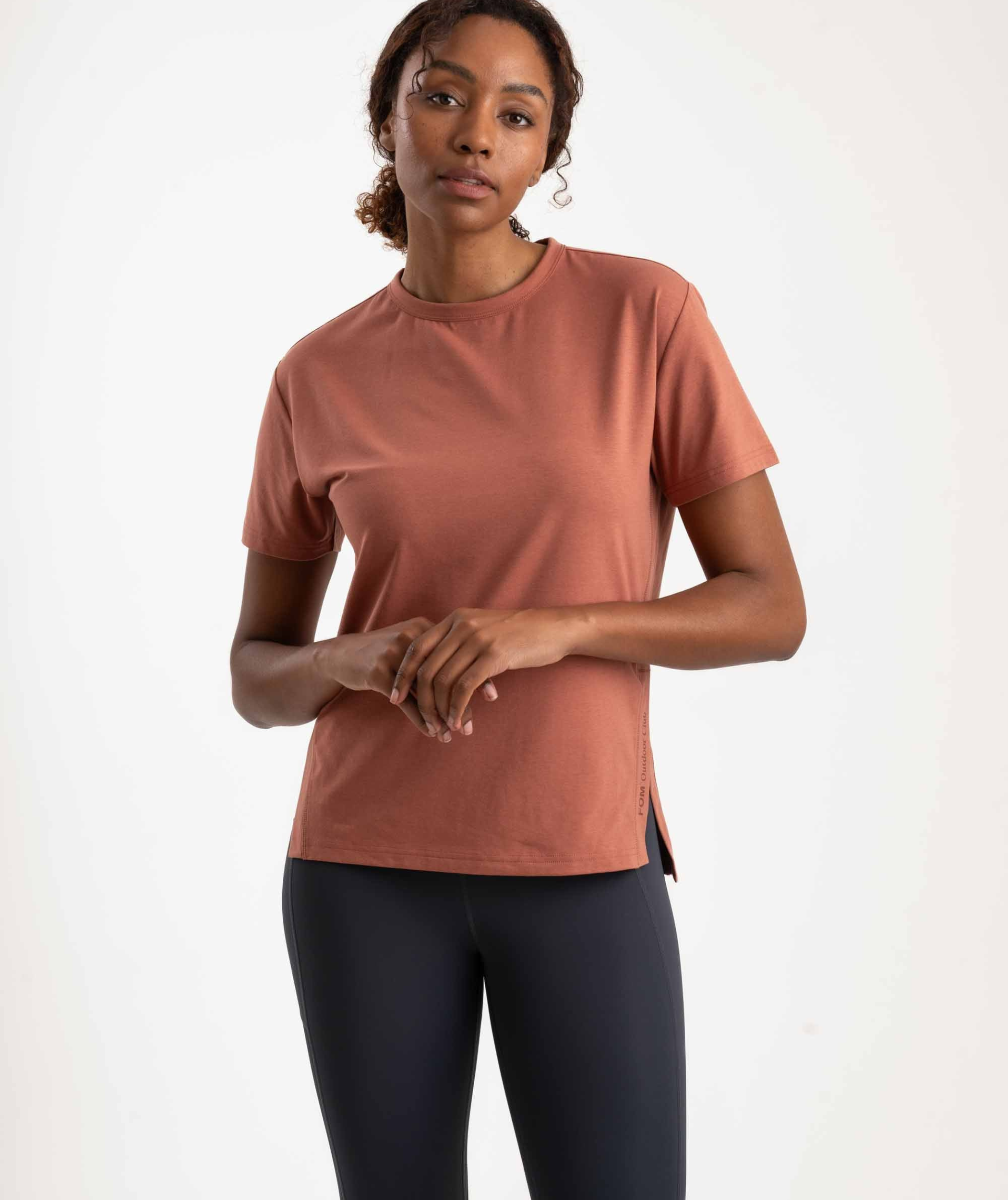 Vielseitiges Outdoor-T-Shirt für Damen - Clay